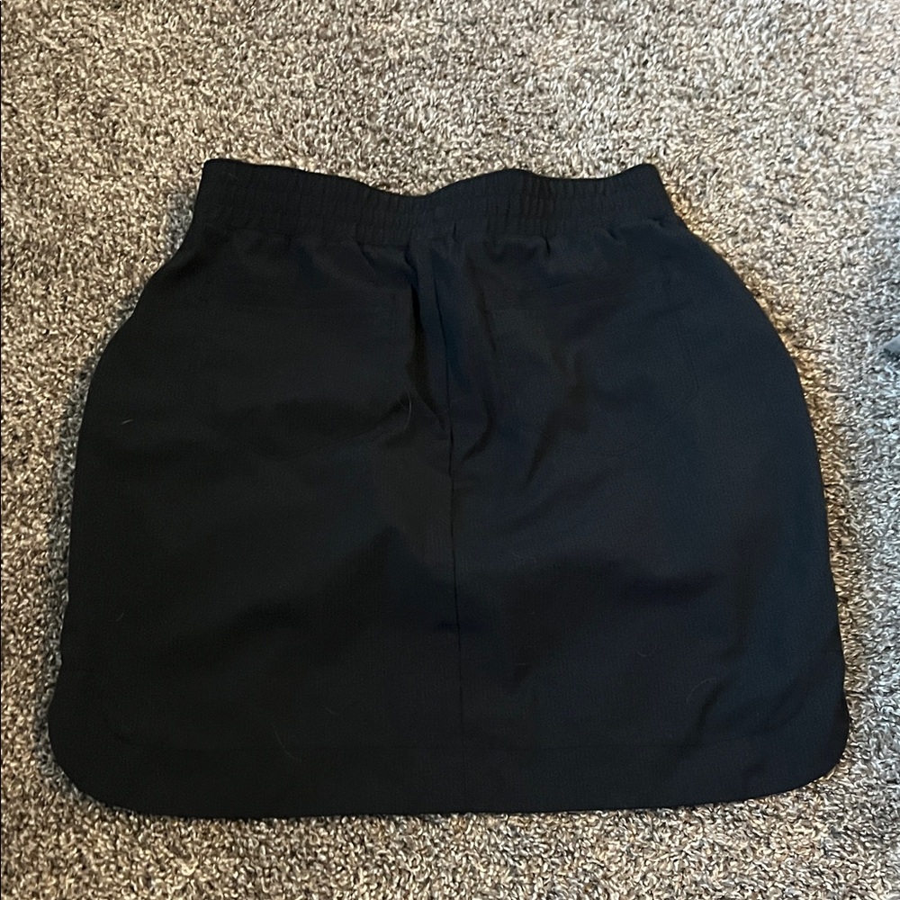 Duluth Trading Co Black Elastic Waist Layered Active Skort with Built-In Liner - Picture 3 of 4